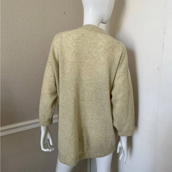 American Vintage Butter Yellow Cardigan - Picture 3 of 5